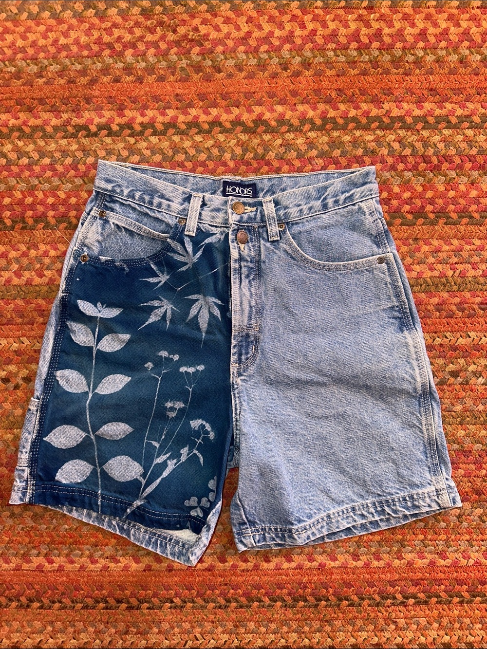 VTG HIGH RISE HONOR Two-Tone Blue Denim Shorts with CUSTOM leaf Botanical Print